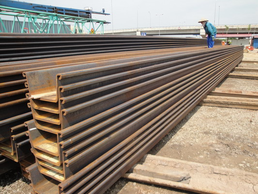 Sử dụng máy ép tĩnh (xói nước) để ép cọc larsen 2